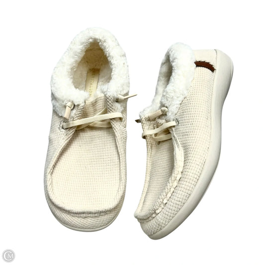 Shoes Flats By Revitalign In Cream, Size: 7