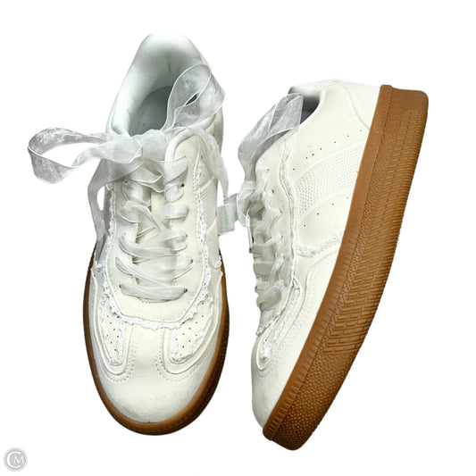 Shoes Sneakers By Vilanva In Cream, Size: 9