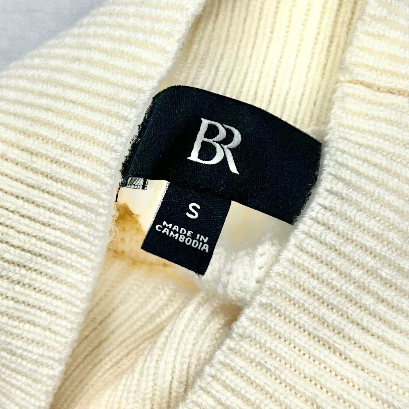 Sweater By Banana Republic In Cream, Size: S