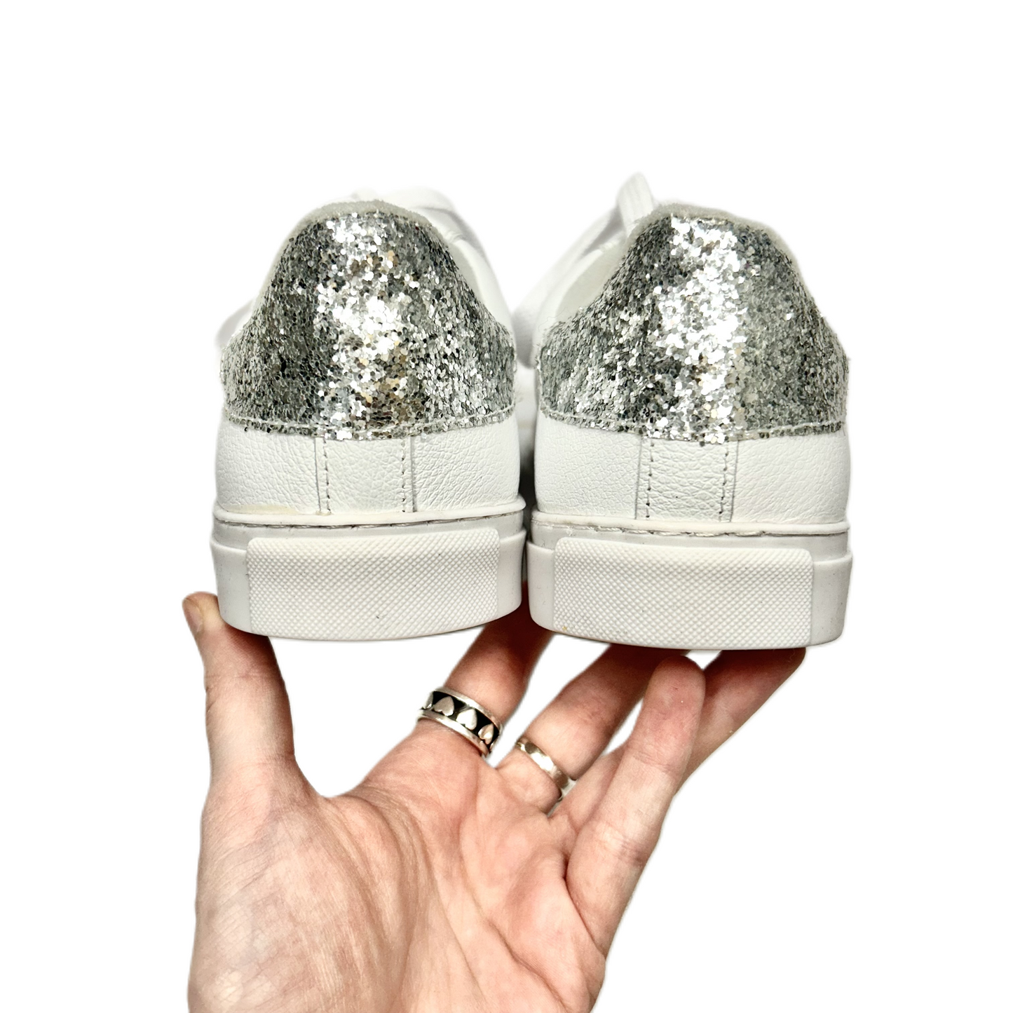 Silver & White Shoes Sneakers By Yosi Samira, Size: 9