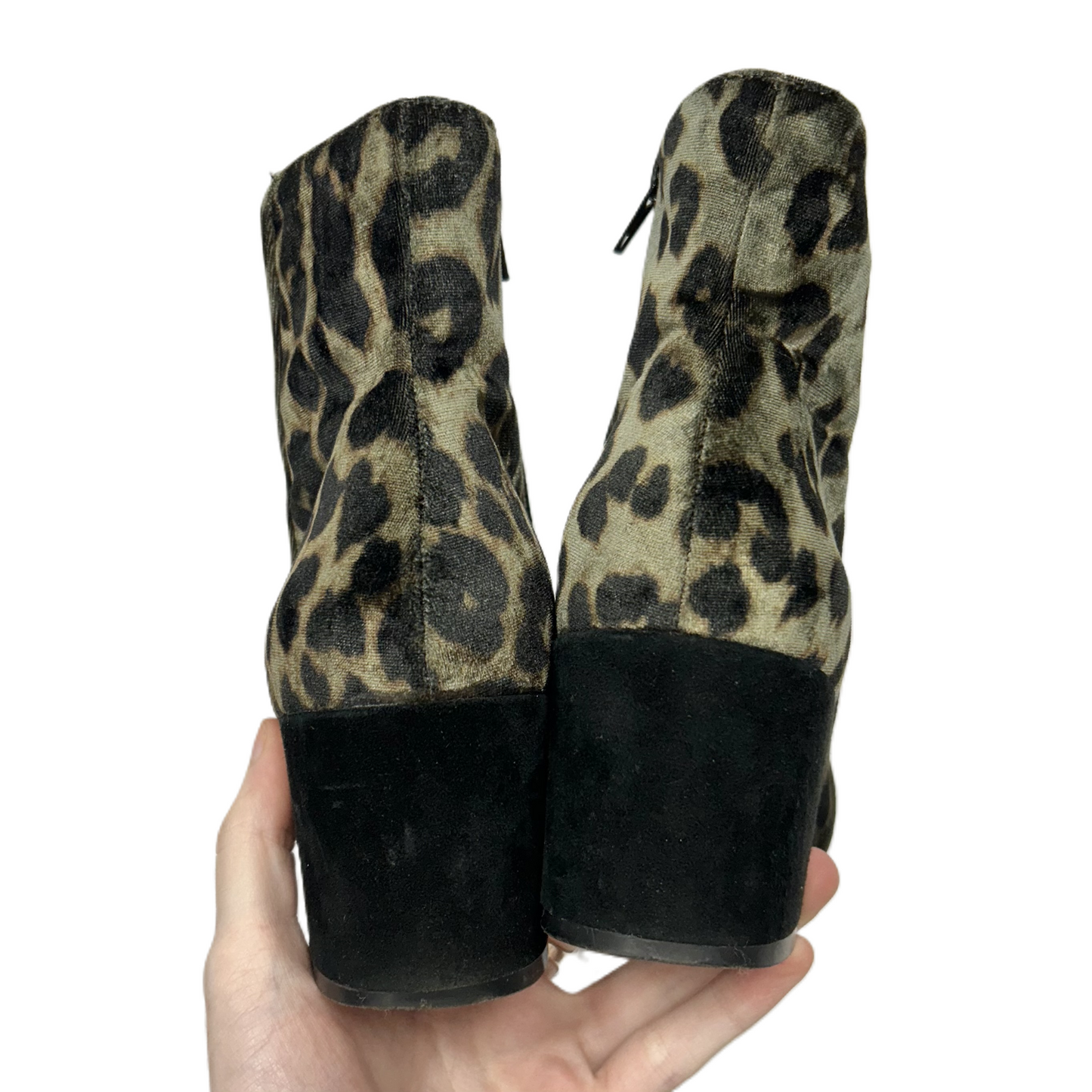 Boots Ankle Heels By Anthropologie In Leopard Print, Size: 6