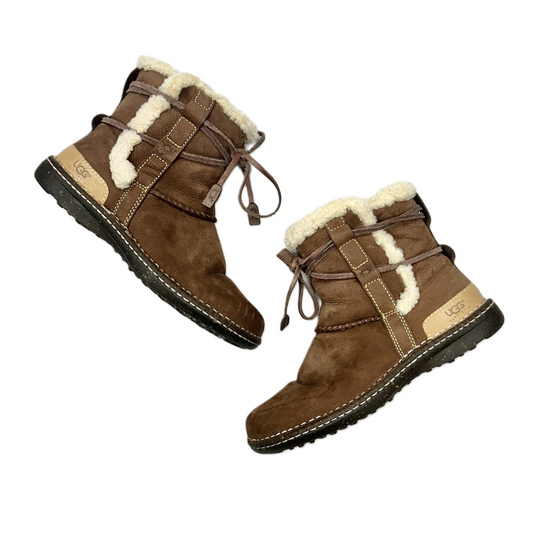 Boots Designer By Ugg In Brown & Cream, Size: 9