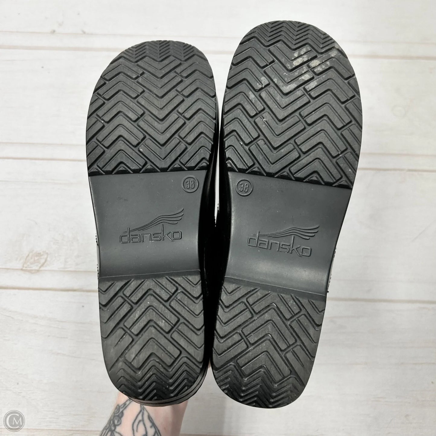 Shoes Flats By Dansko In Black, Size: 7.5