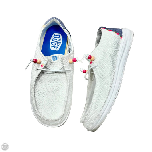 Shoes Flats By Hey Dude In White, Size: 9