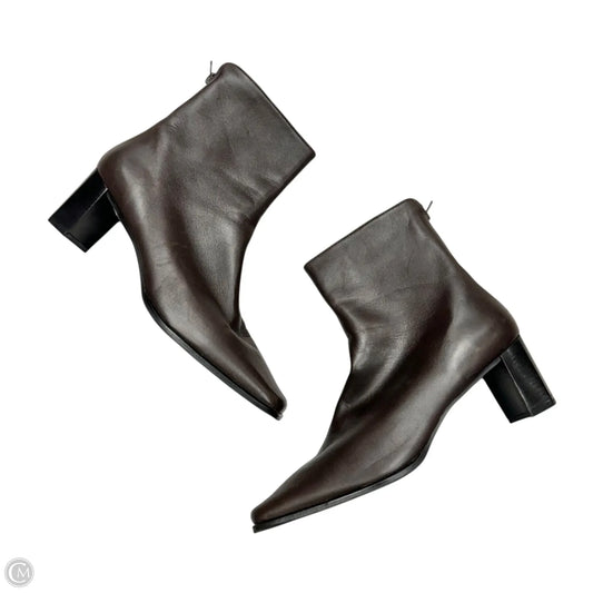 Boots Designer By Stuart Weitzman In Brown, Size: 9.5