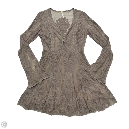 Dress Casual Short By Free People In Taupe, Size: S