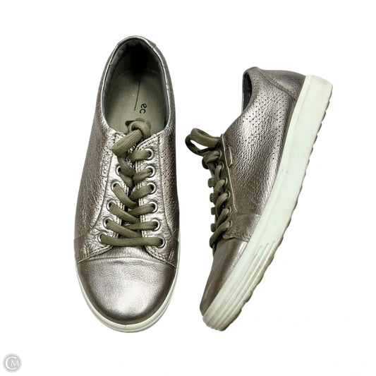 Shoes Sneakers By Ecco In Metallic, Size: 7