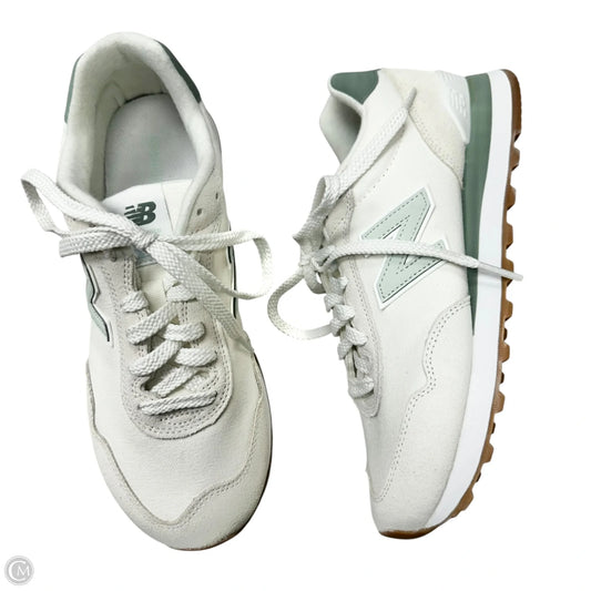Shoes Sneakers By New Balance In Green & White, Size: 9