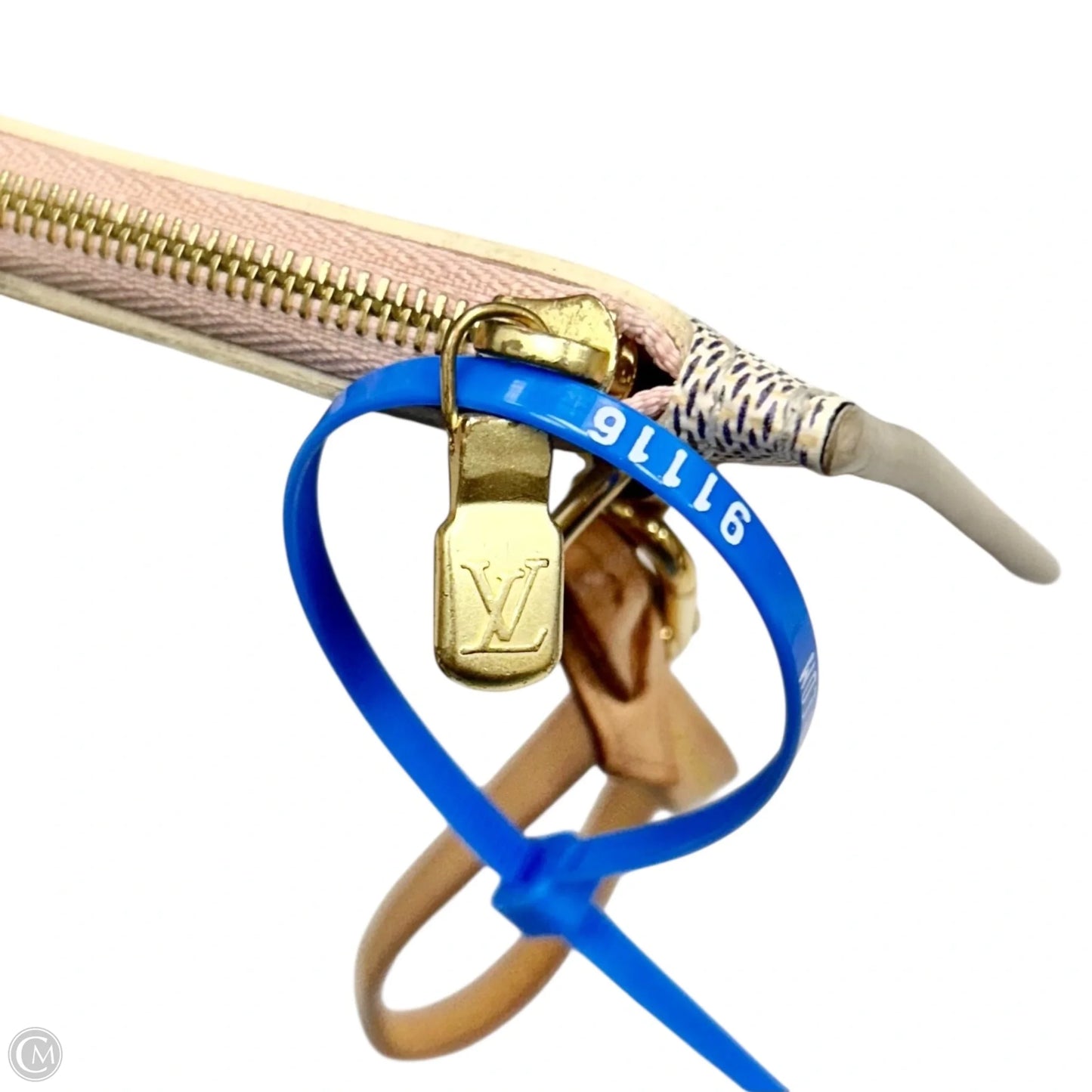 Wristlet Luxury Designer By Louis Vuitton, Size: Medium