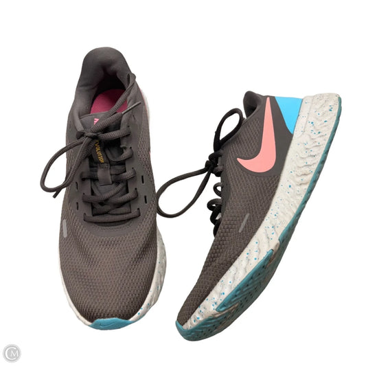 Shoes Athletic By Nike In Grey & Pink, Size: 9