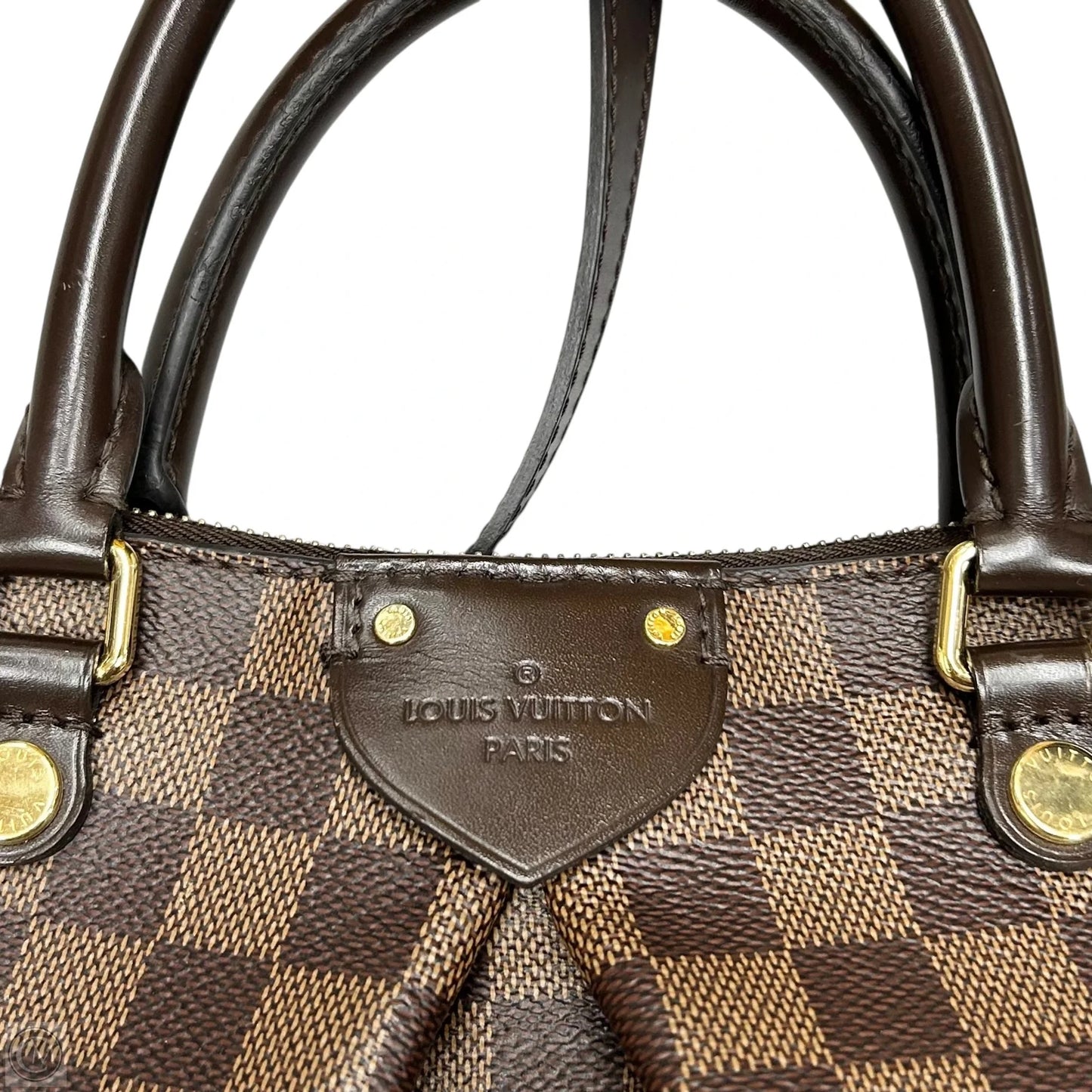 Crossbody Luxury Designer By Louis Vuitton, Size: Medium