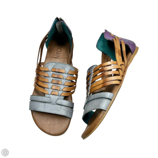 Sandals Flats By Roan In Grey & Tan, Size: 8