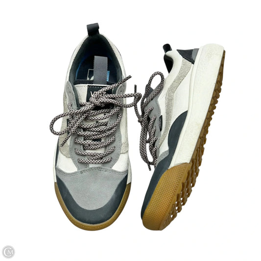 Shoes Sneakers By Vans In Grey & White, Size: 7.5