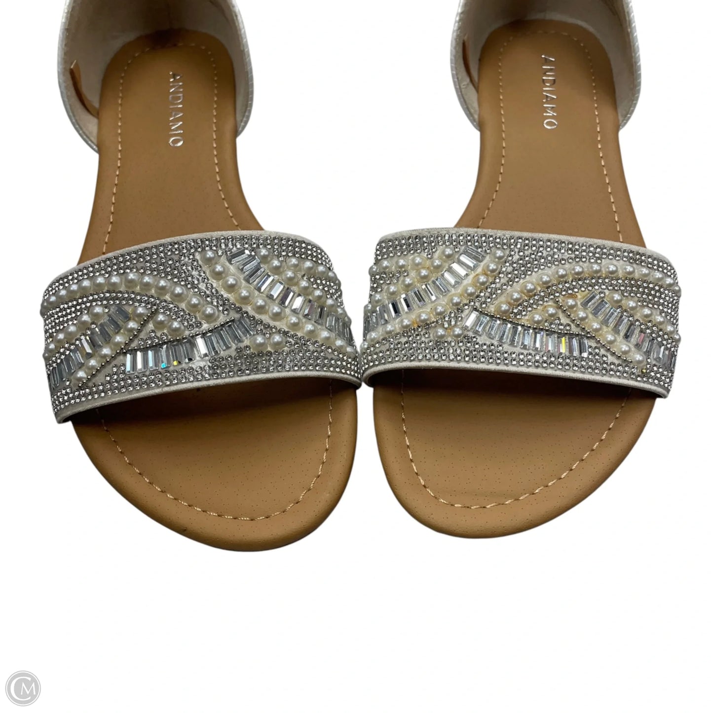 Shoes Flats By Andiamo In Silver & White, Size: 8.5