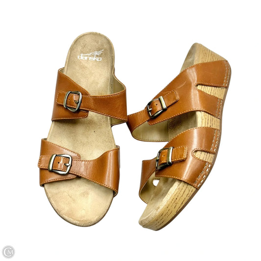 Sandals Heels Wedge By Dansko In Brown, Size: 11.5