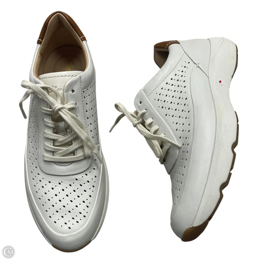 Shoes Sneakers By Clarks In Cream, Size: 12