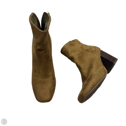 Boots Ankle Heels  In Green, Size: 9