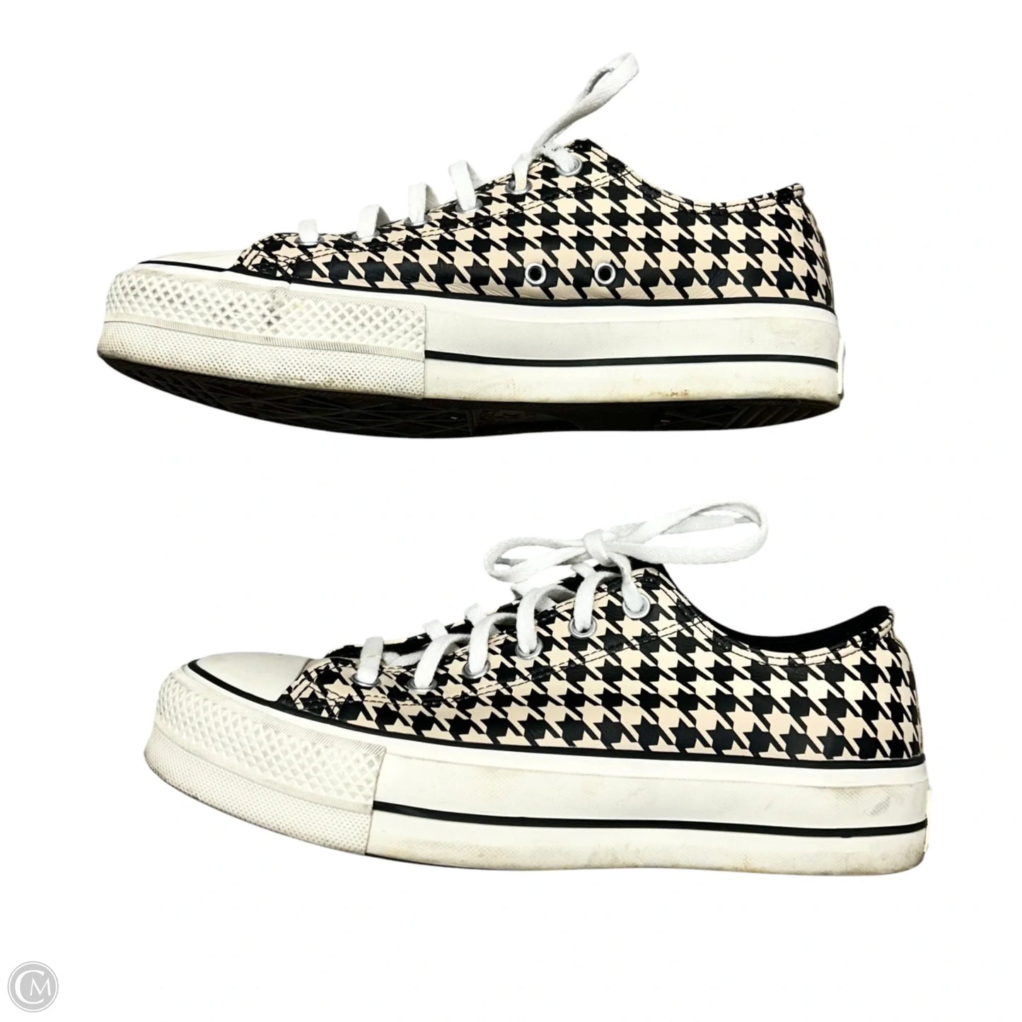 Shoes Sneakers Platform By Converse In Black & Cream, Size: 11