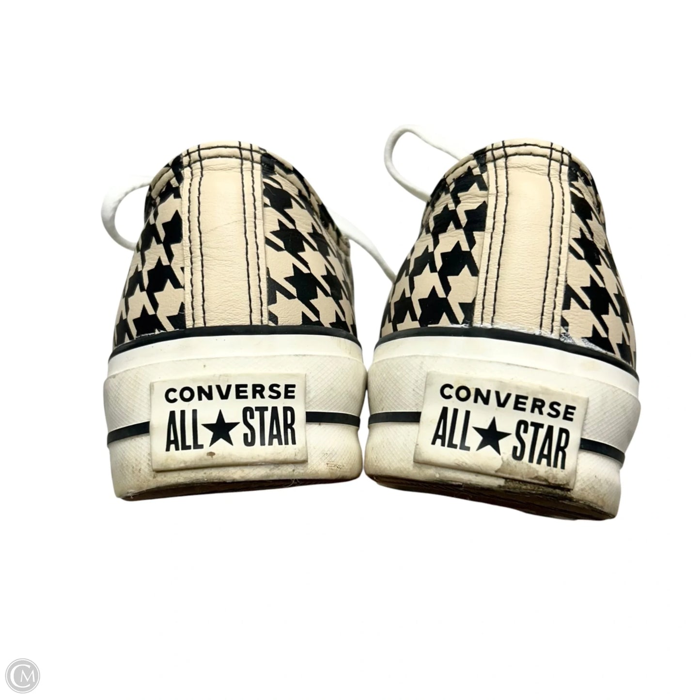Shoes Sneakers Platform By Converse In Black & Cream, Size: 11