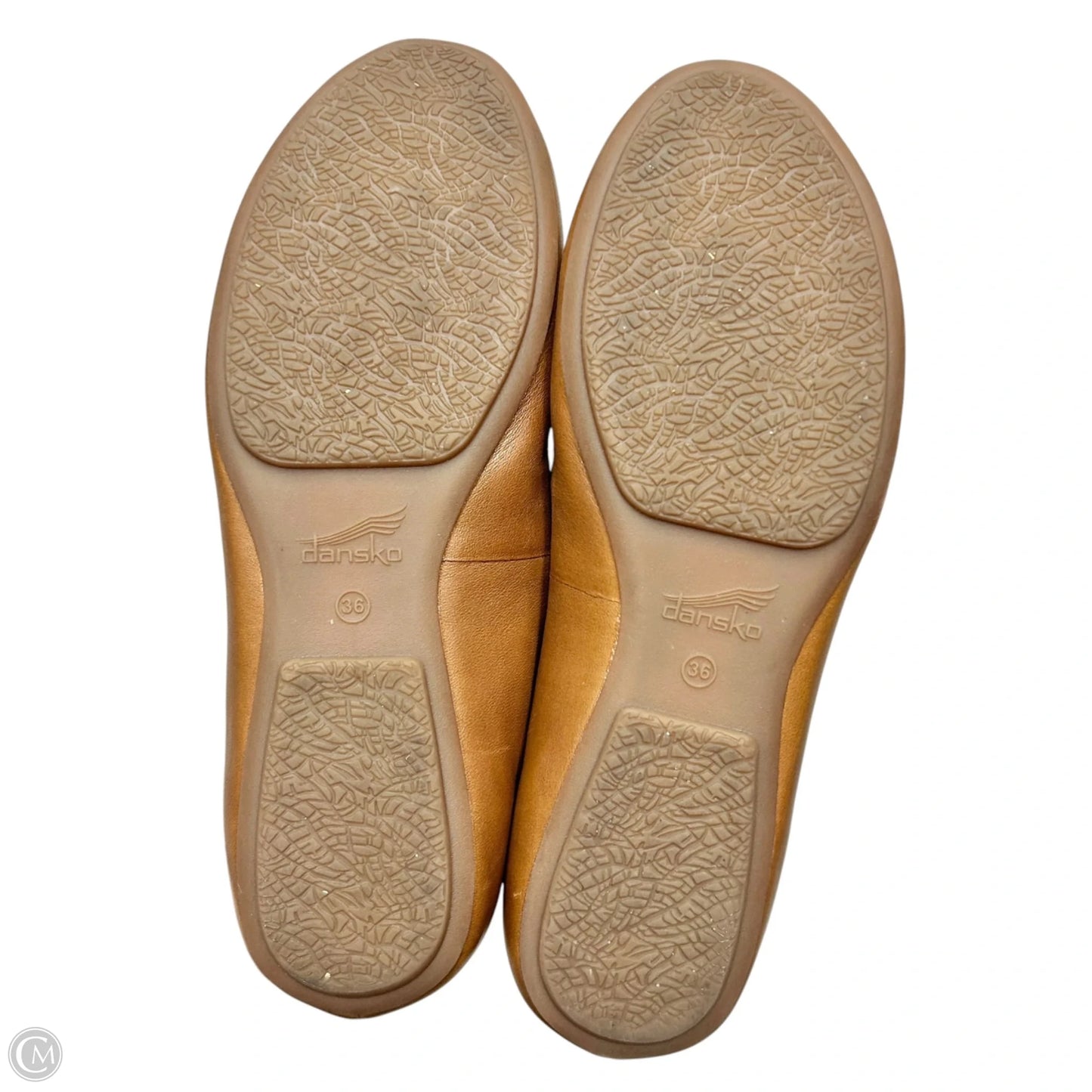 Shoes Flats By Dansko In Tan, Size: 5.5