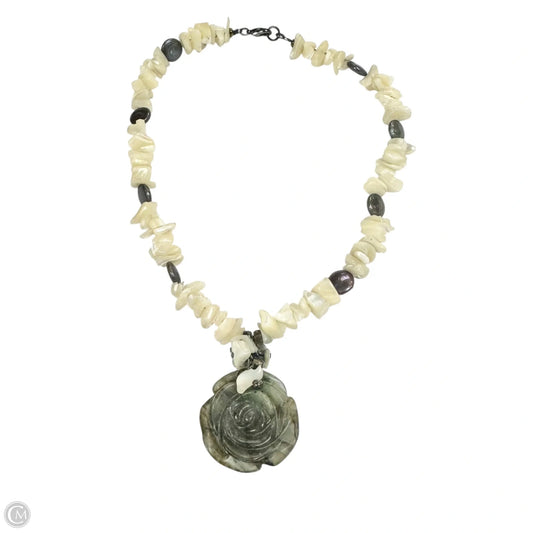 Necklace Statement