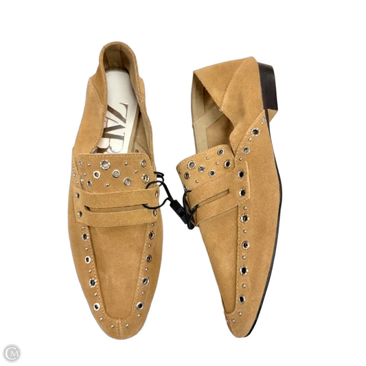 Shoes Flats By Zara In Silver & Tan, Size: 6.5