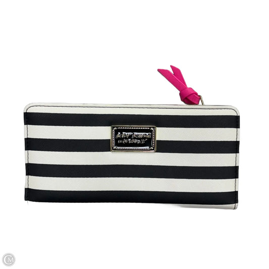 Wallet By Betsey Johnson, Size: Medium