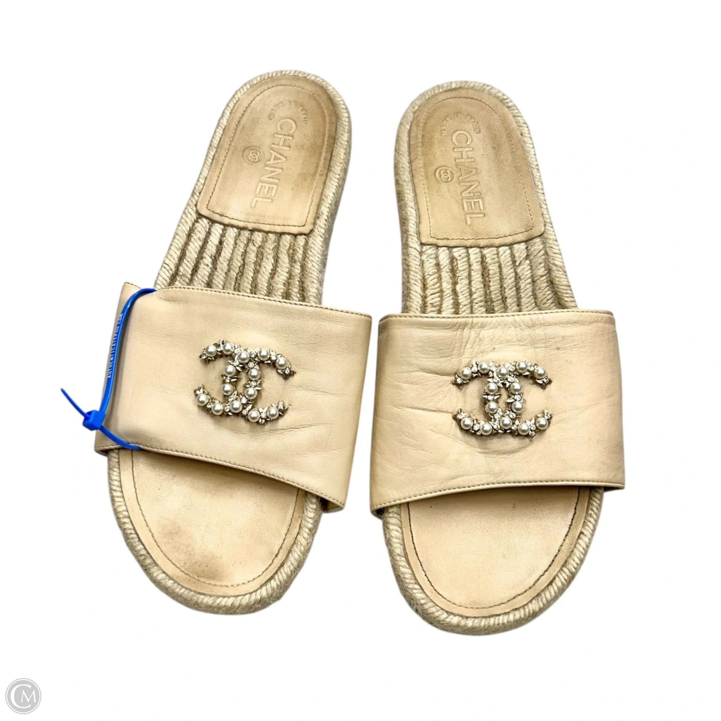 Sandals Luxury Designer By Chanel In Cream, Size: 10