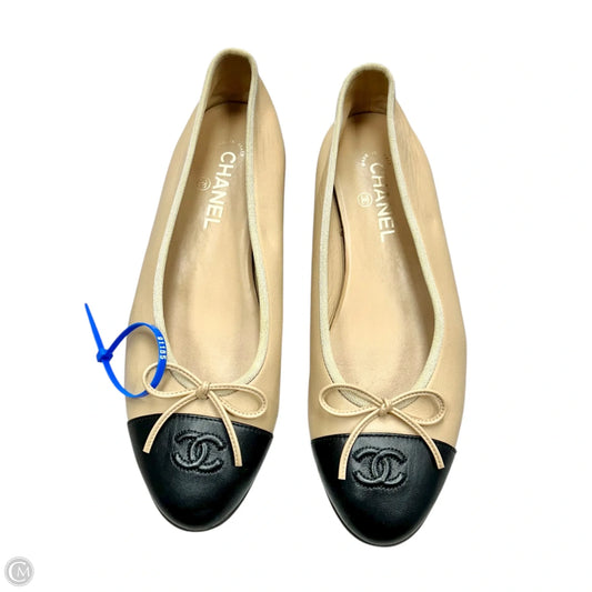 Shoes Luxury Designer By Chanel In Black & Tan, Size: 10.5