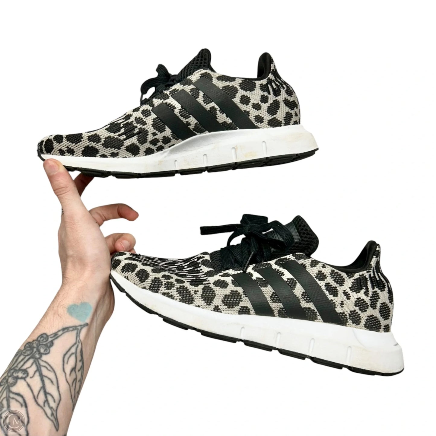 Shoes Athletic By Adidas In Black & White, Size: 5