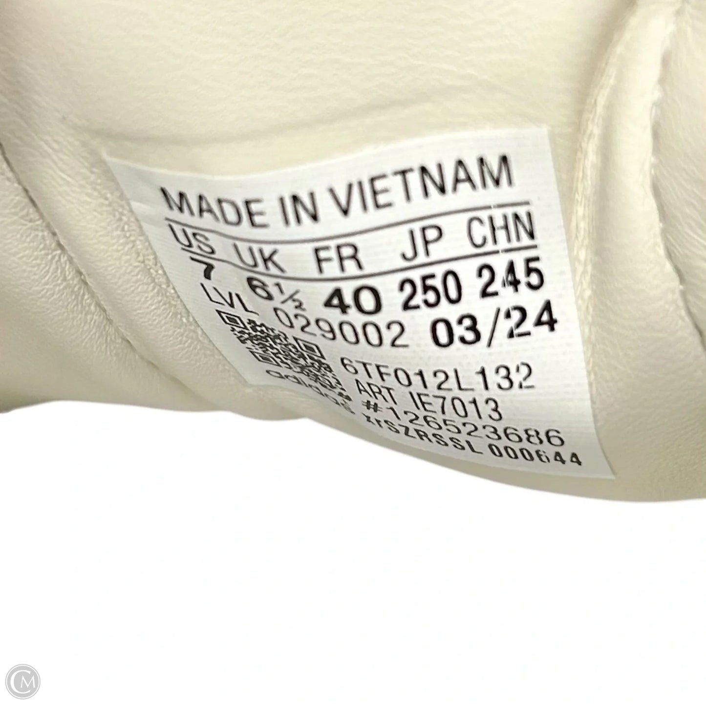 Shoes Sneakers By Adidas In Cream, Size: 7