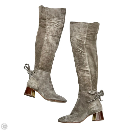 Boots Designer By Tory Burch In Taupe, Size: 9