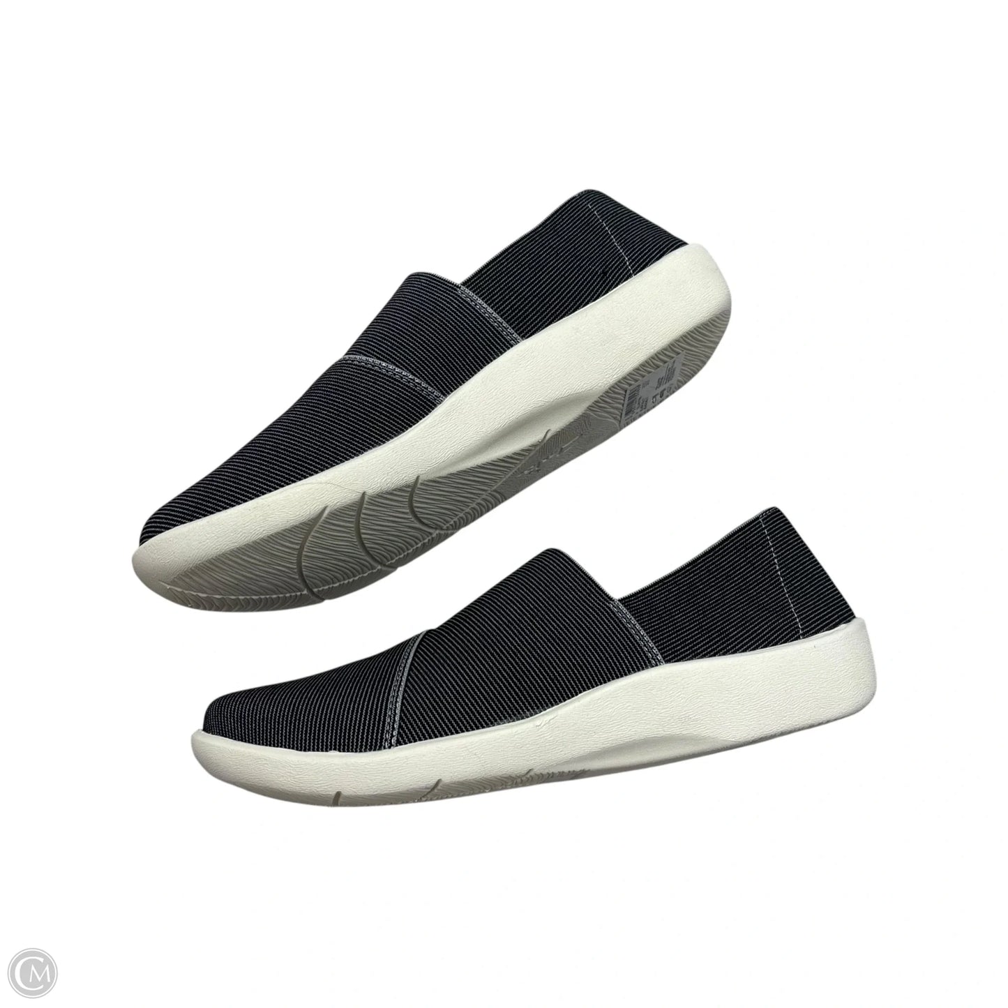 Shoes Flats By Clarks In Grey, Size: 6
