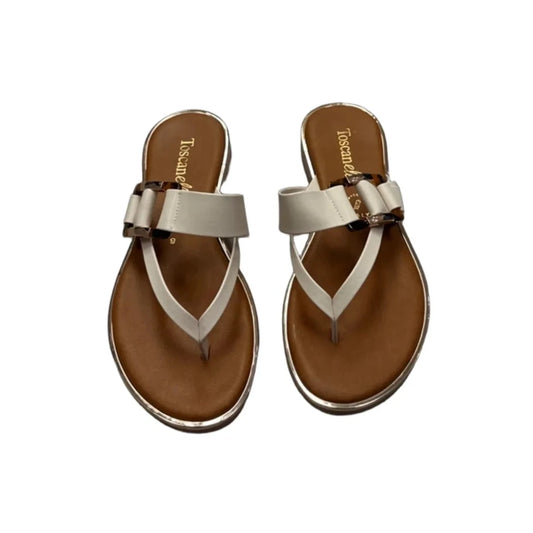 Sandals Flats By Toscanella In White, Size: 9