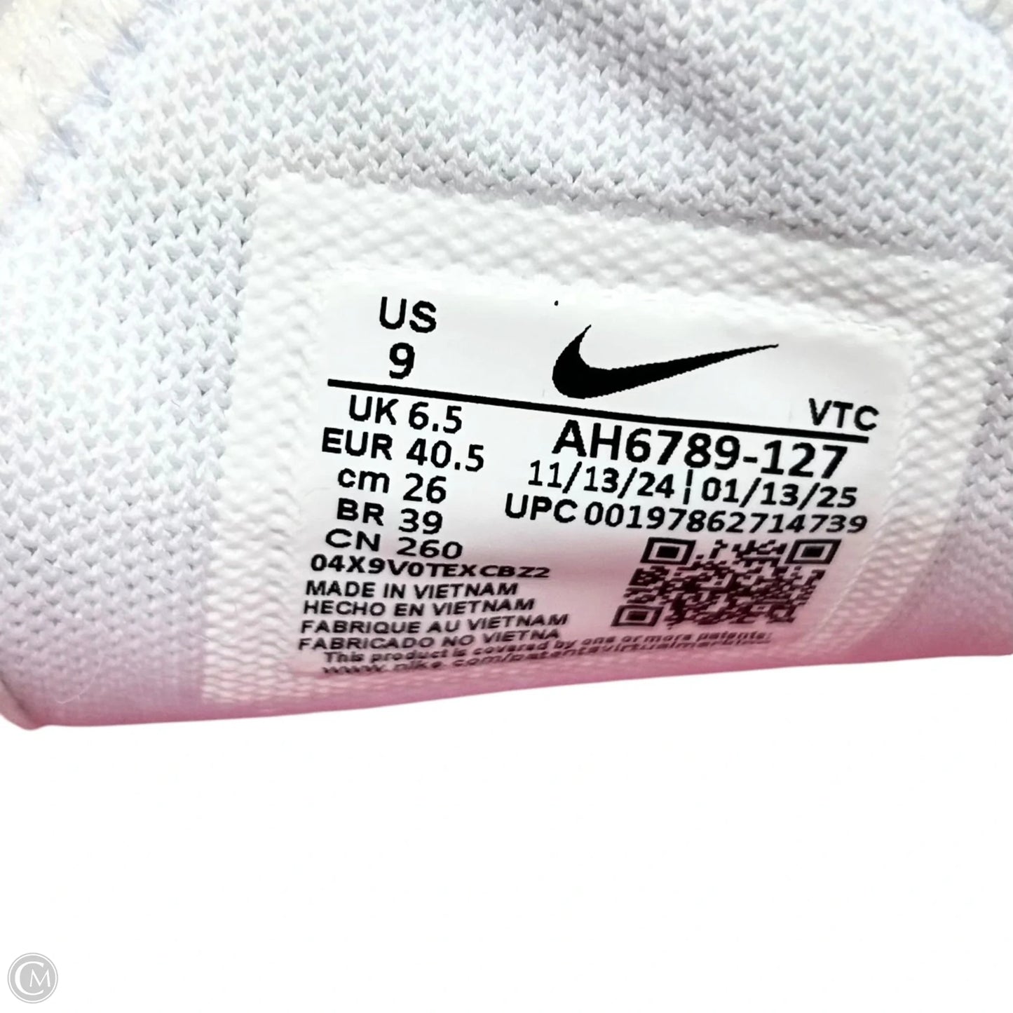 Shoes Athletic By Nike In Black & White, Size: 9