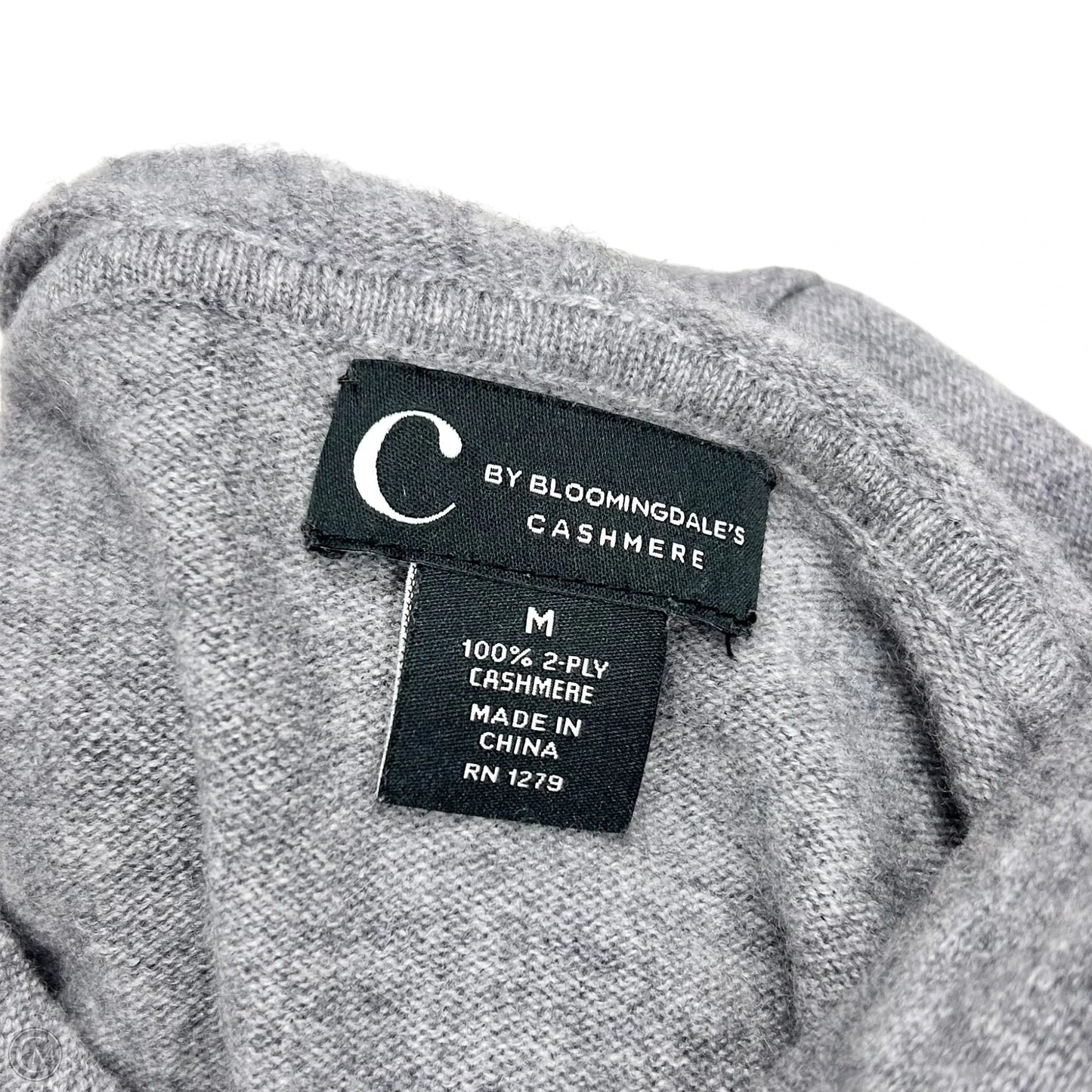 Sweatshirt Hoodie By Bloomingdales In Grey, Size: M