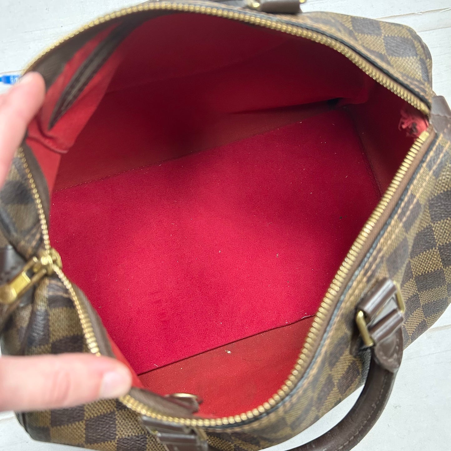 Handbag Luxury Designer By Louis Vuitton, Size: Medium