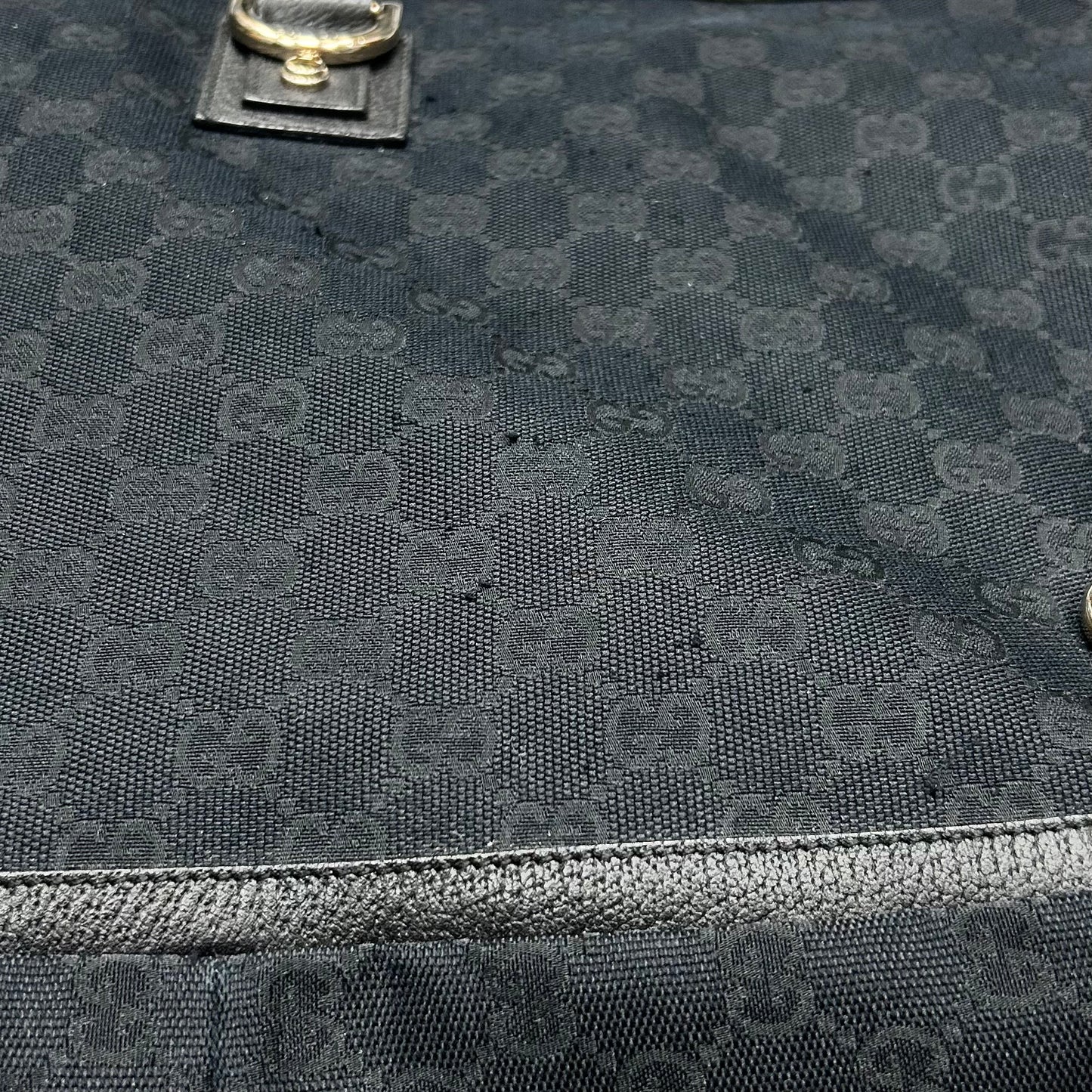 Handbag Luxury Designer By Gucci, Size: Large