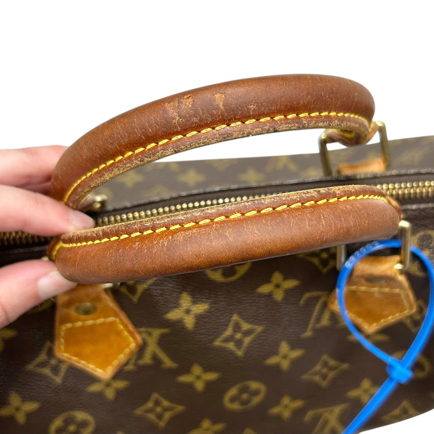 Handbag Luxury Designer By Louis Vuitton, Size: Medium