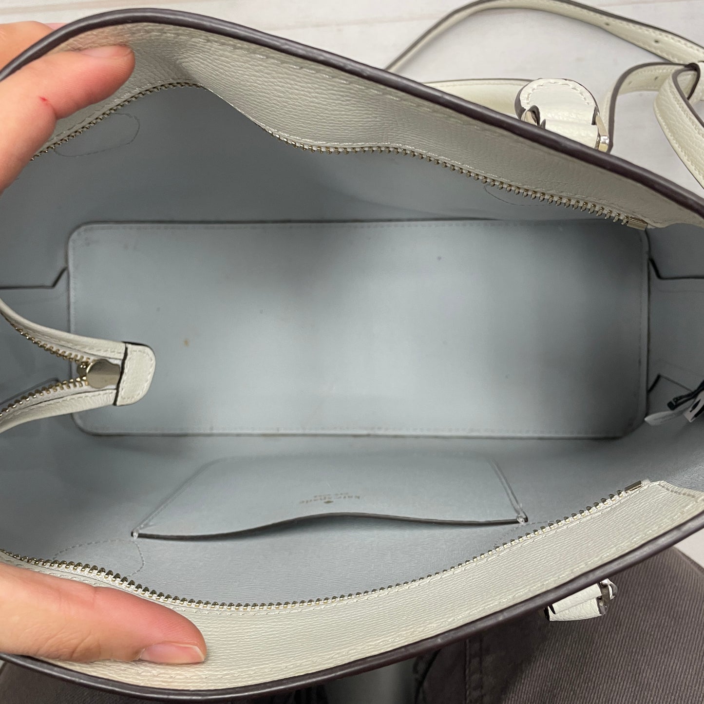 Crossbody Designer By Kate Spade, Size: Large