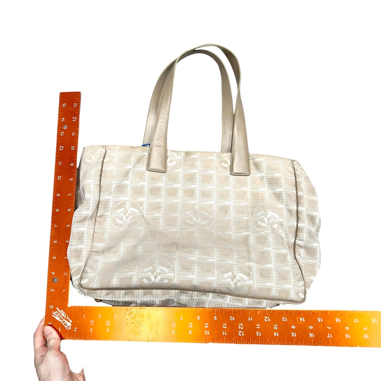 Tote Luxury Designer By Chanel, Size: Medium