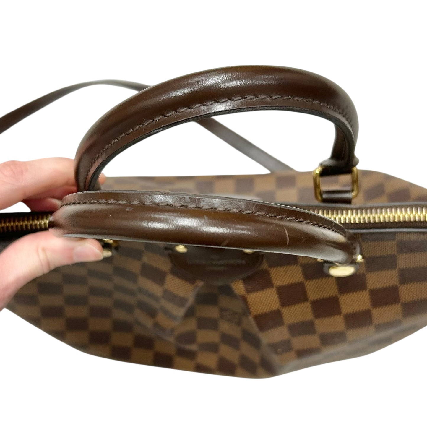 Crossbody Luxury Designer By Louis Vuitton, Size: Medium