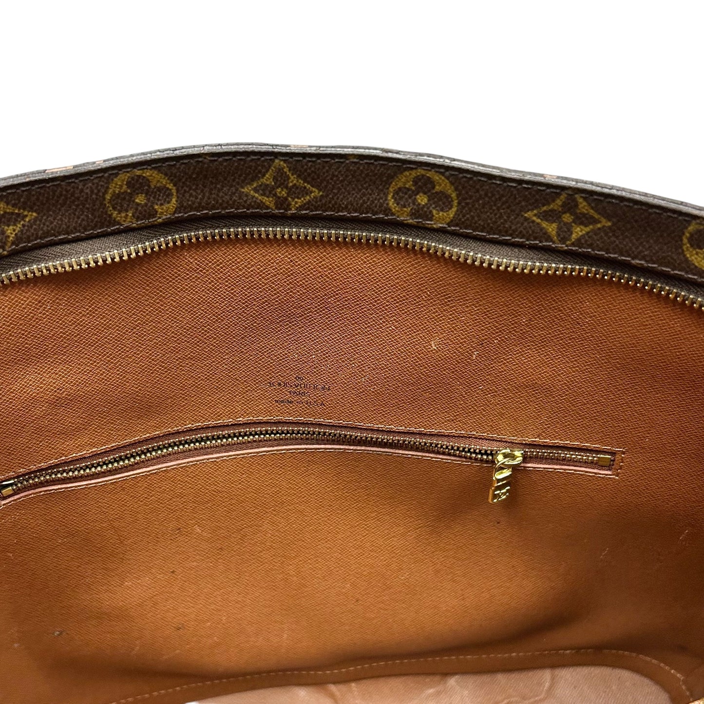 Handbag Luxury Designer By Louis Vuitton, Size: Large