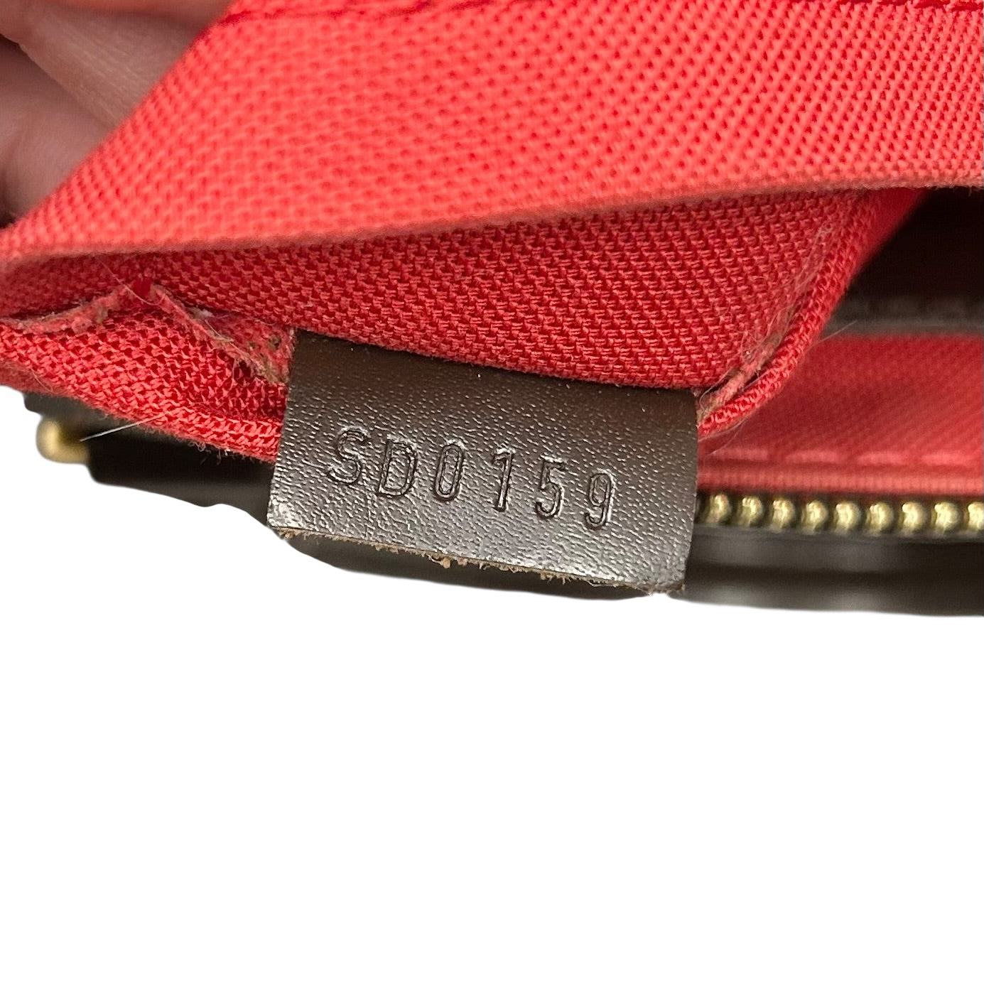 Crossbody Luxury Designer By Louis Vuitton, Size: Medium