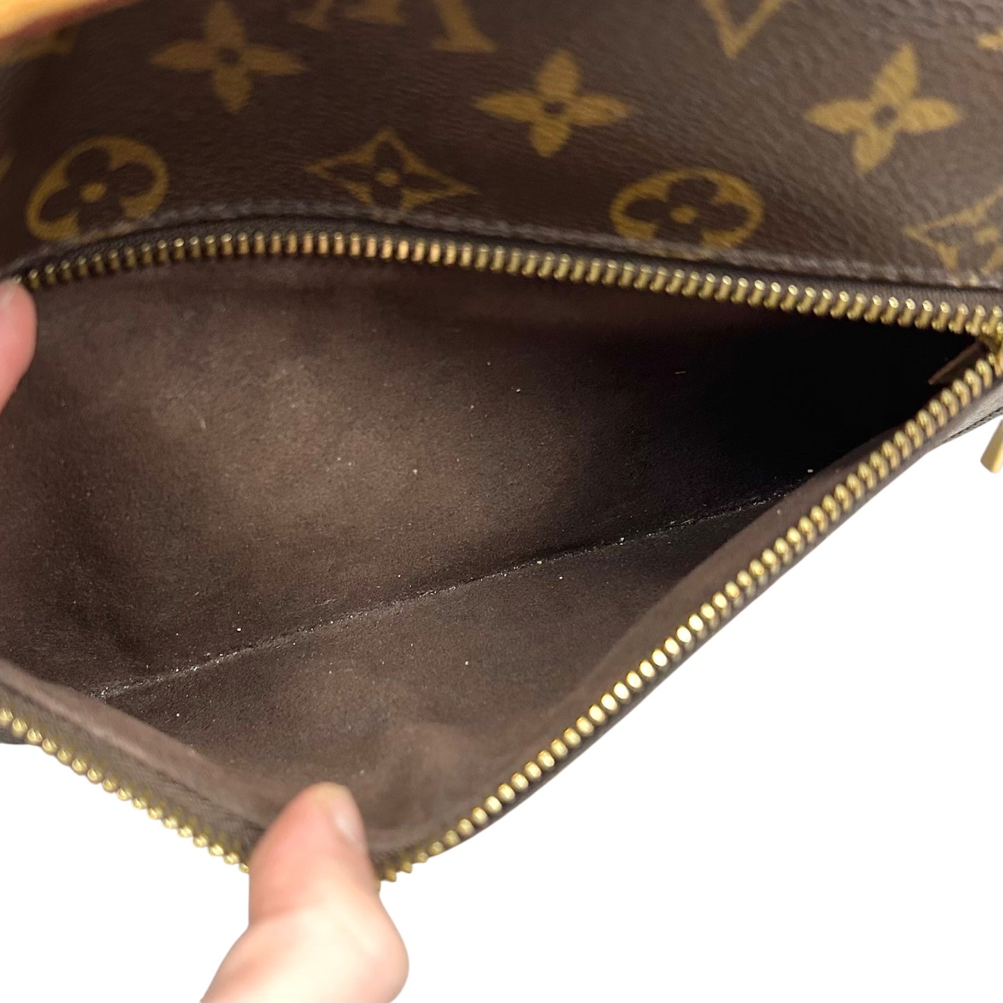Handbag Luxury Designer By Louis Vuitton, Size: Small