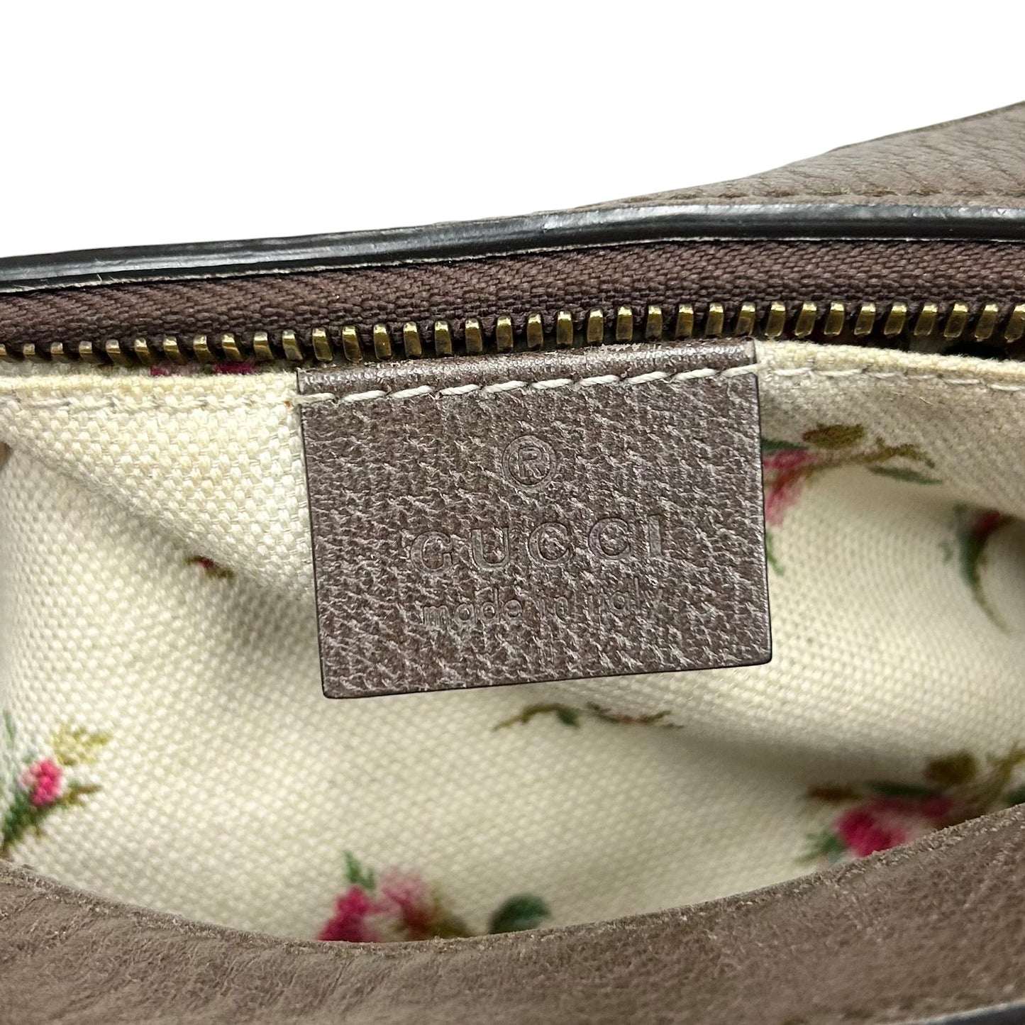 Crossbody Luxury Designer By Gucci, Size: Small