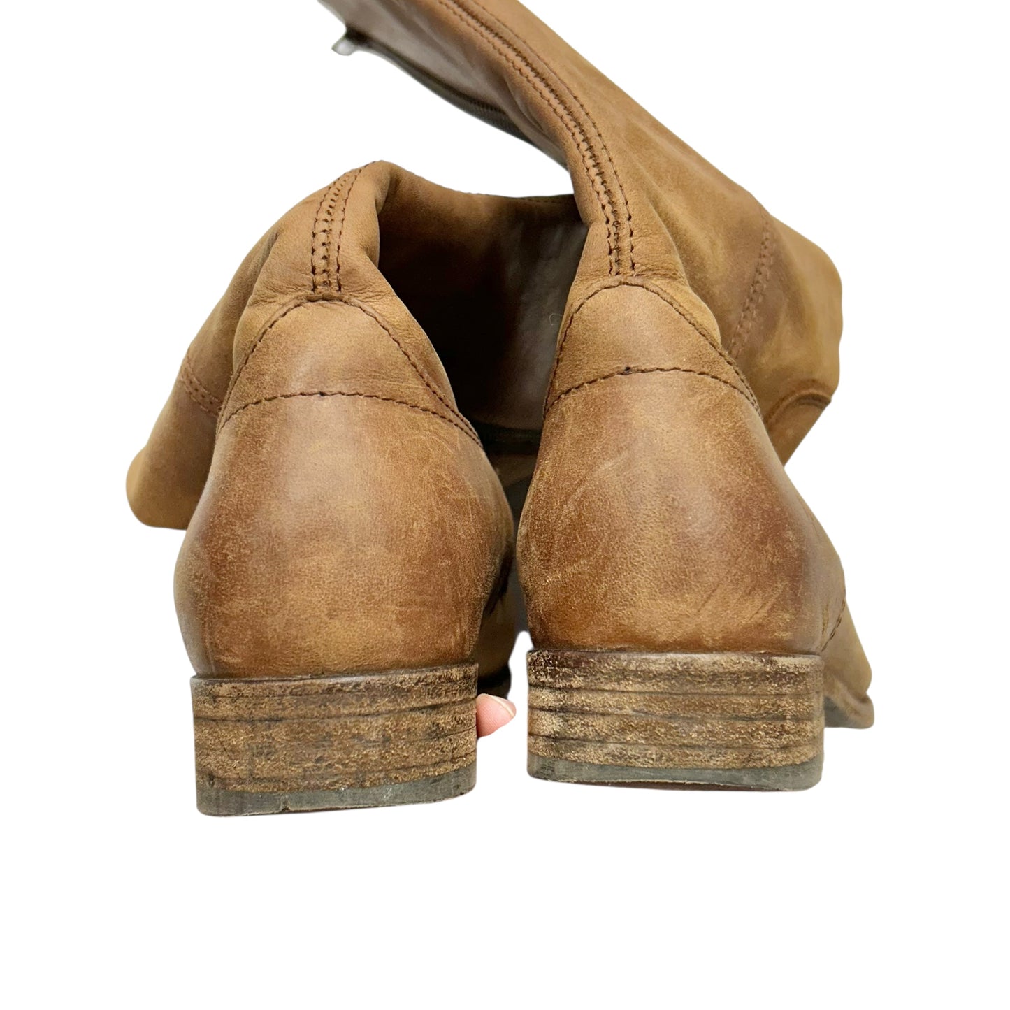 BOOTS DESIGNER by FRYE In TAN, Size: 7