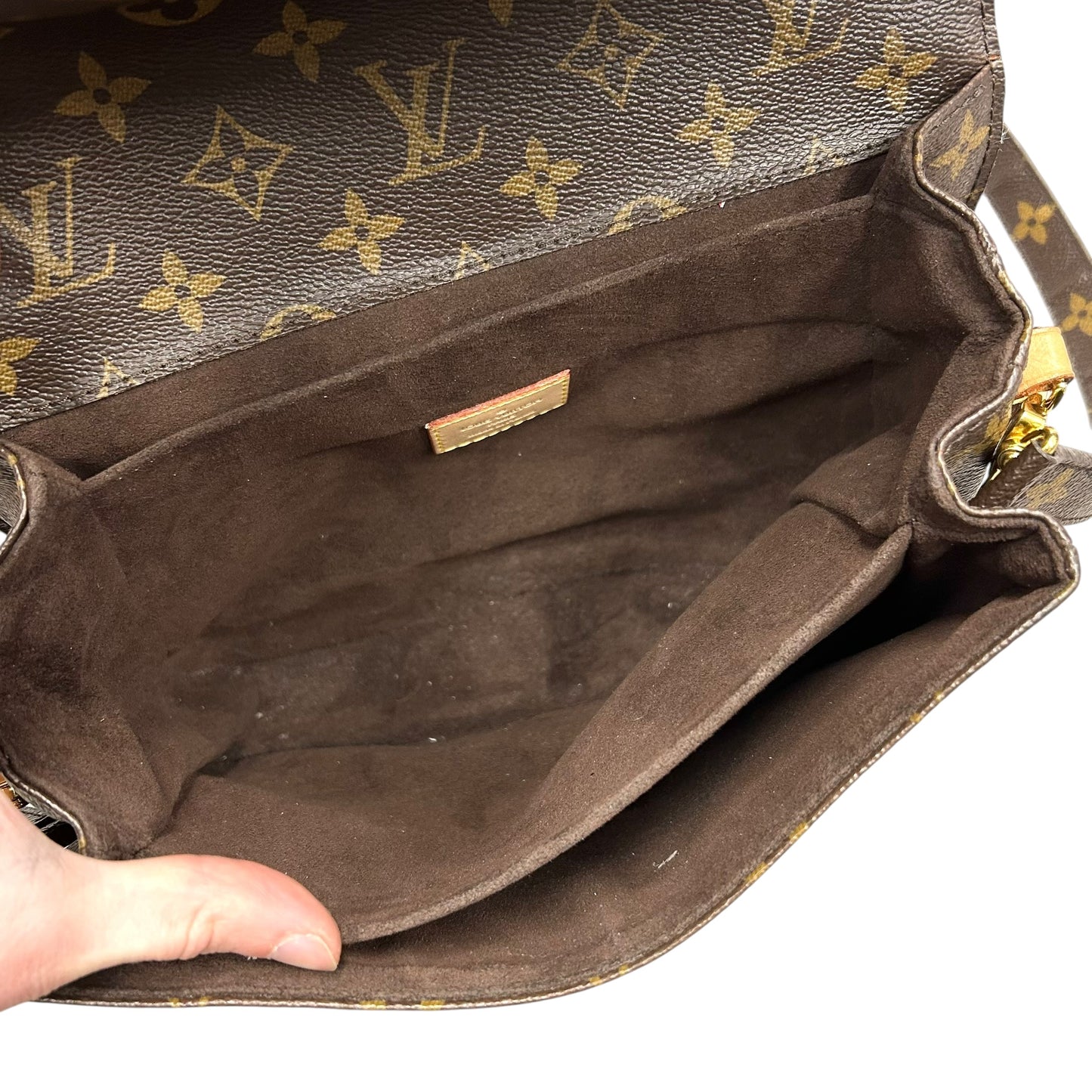 Handbag Luxury Designer By Louis Vuitton, Size: Small