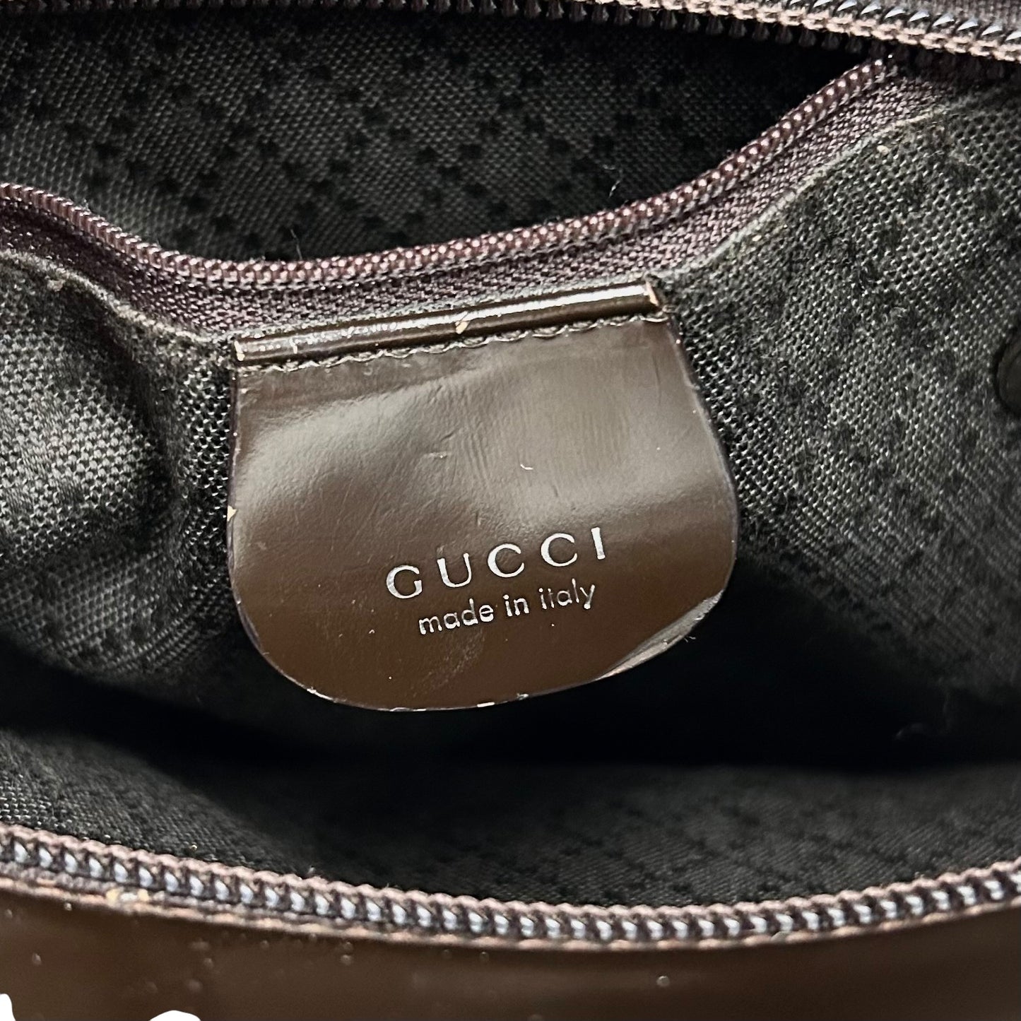 Handbag Luxury Designer By Gucci, Size: Medium