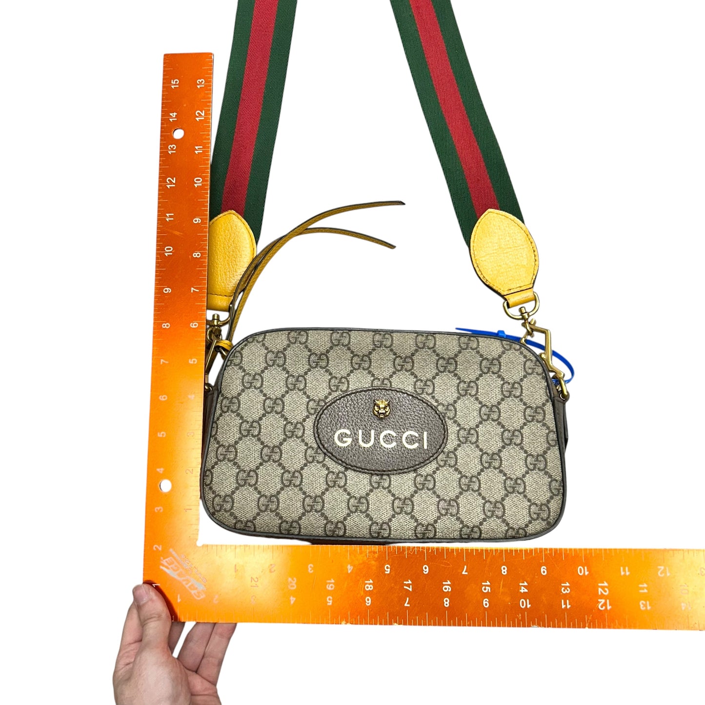Crossbody Luxury Designer By Gucci, Size: Small